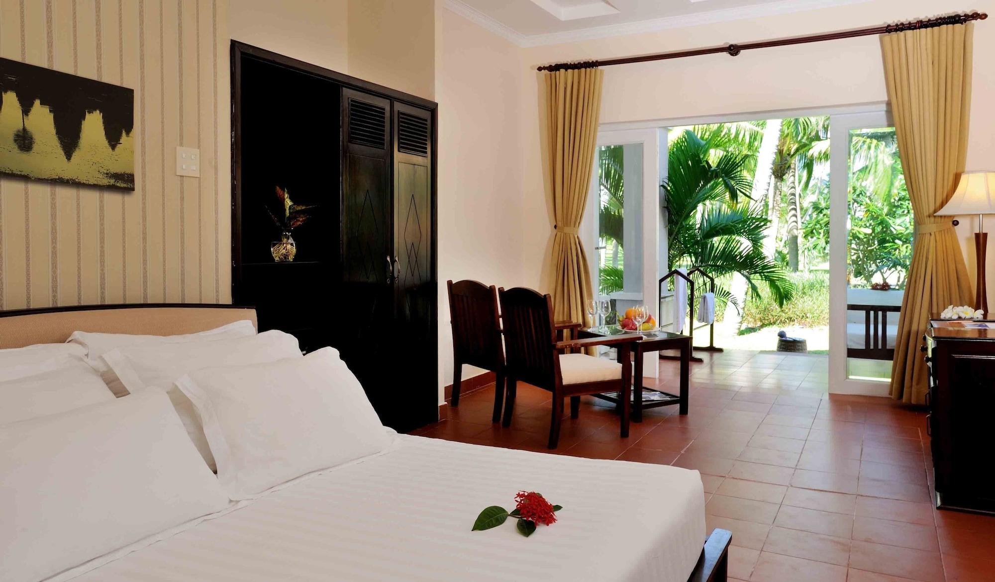 Muine Century Beach Resort & Spa Mui Ne Exterior photo